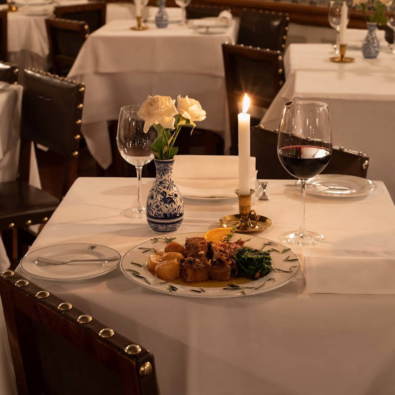 images/nearby/vinho.jpg#joomlaImage://local-images/nearby/vinho.jpg?width=800&height=800